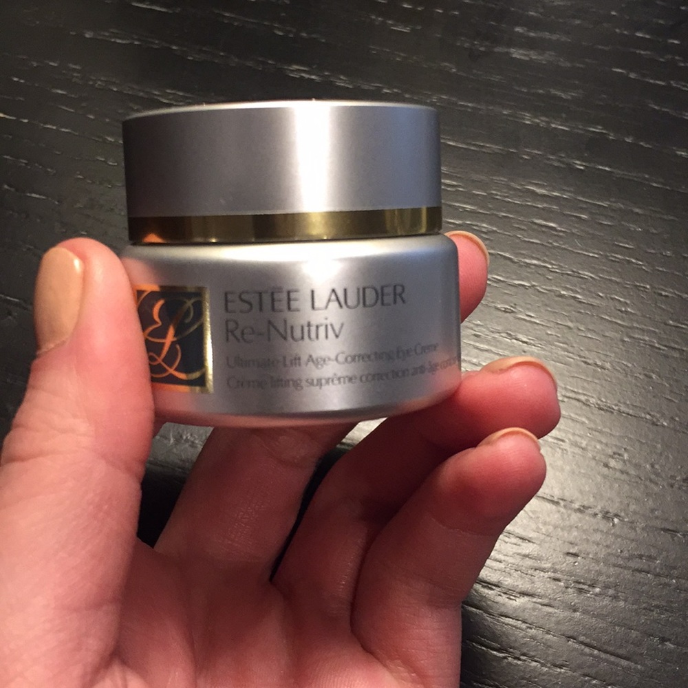 Estée Lauder Re-nutriv eye cream